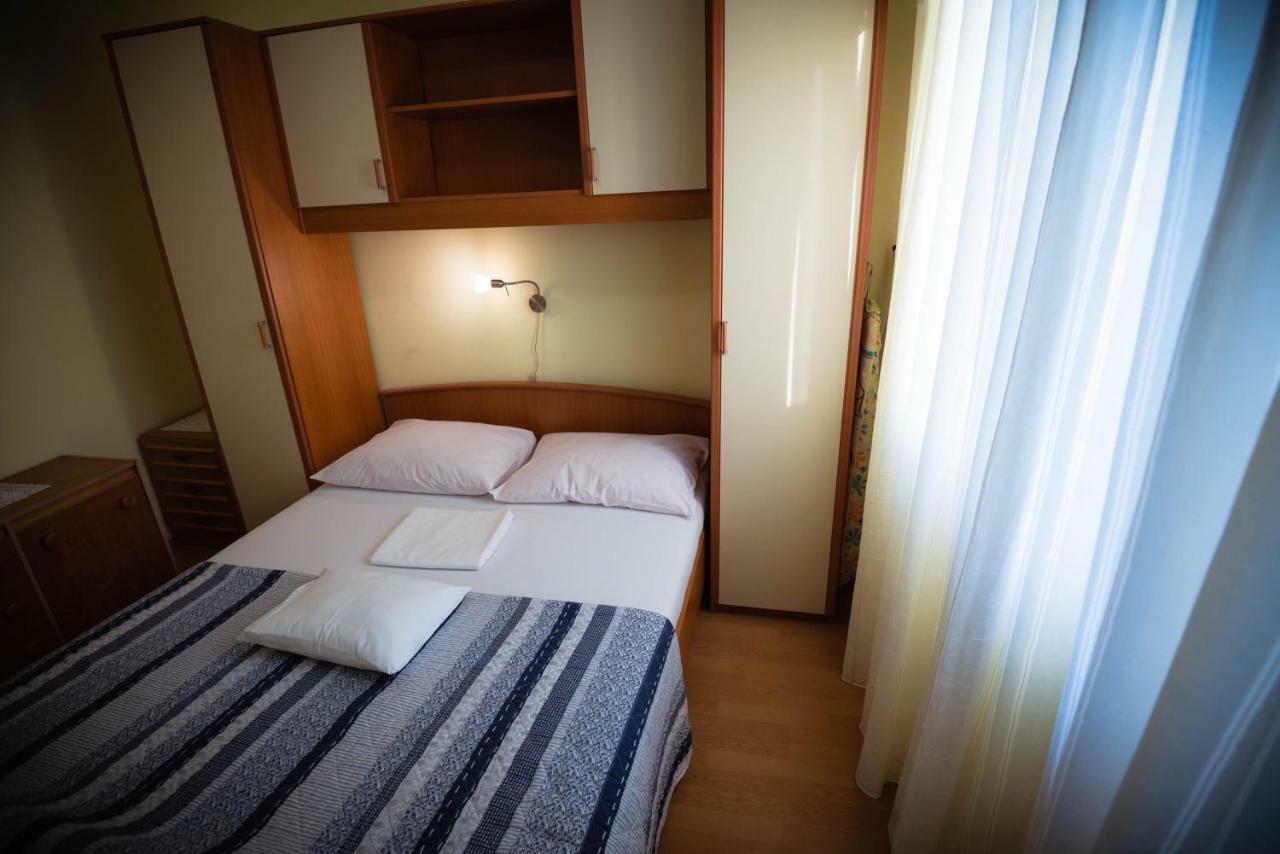 Apartmani Bare I Danica Grebaštica Extérieur photo